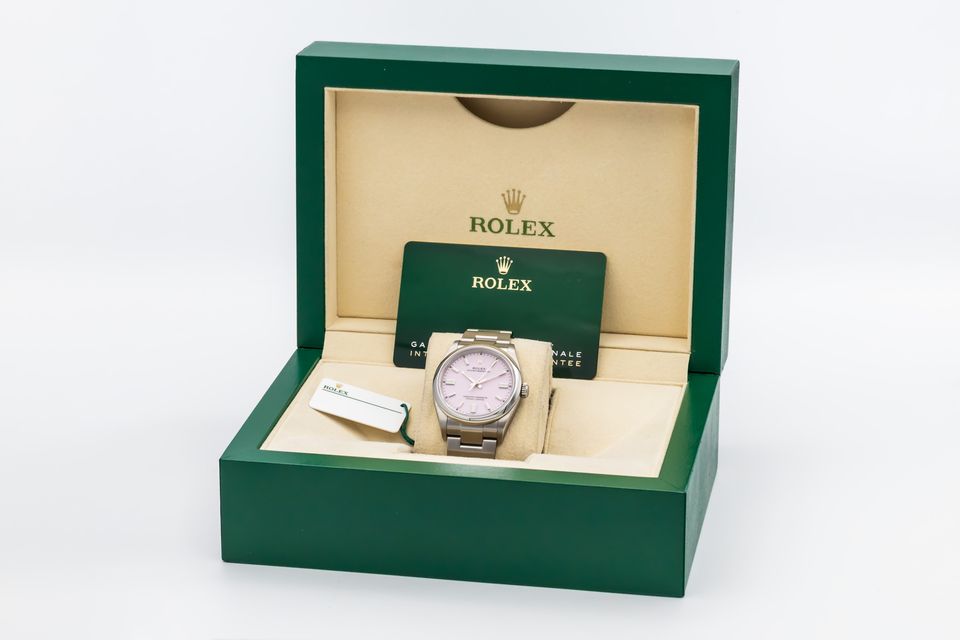 Rolex Oyster Perpetual 126000 Image 7